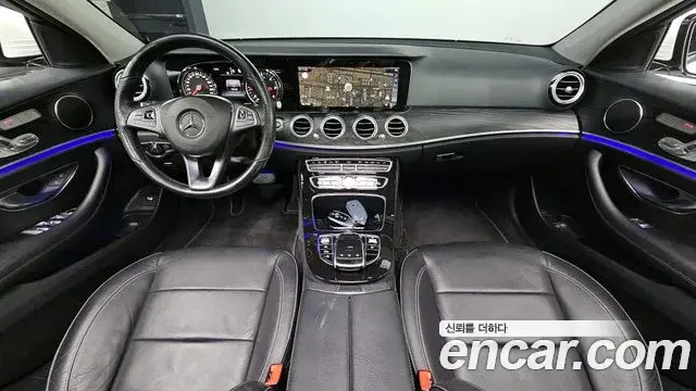 Mercedes-Benz E-Class 2018 — ფოტო 8/20