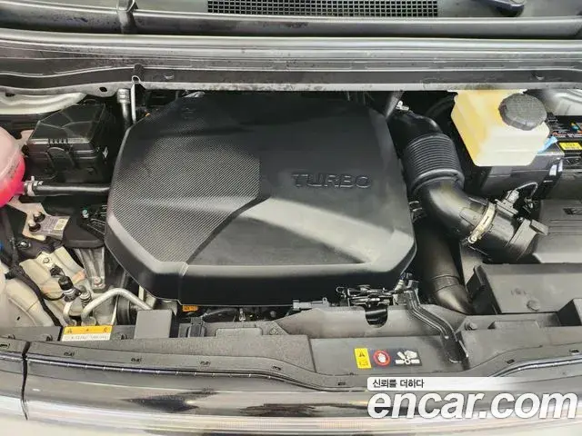 Hyundai Staria 2025 — ფოტო 6/20