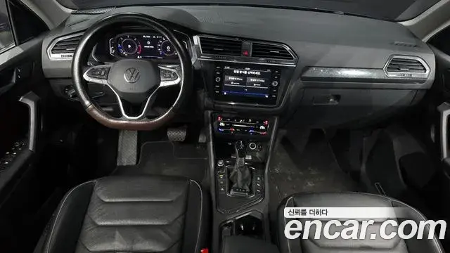 Volkswagen Tiguan 2021 — Şəkil 12/20