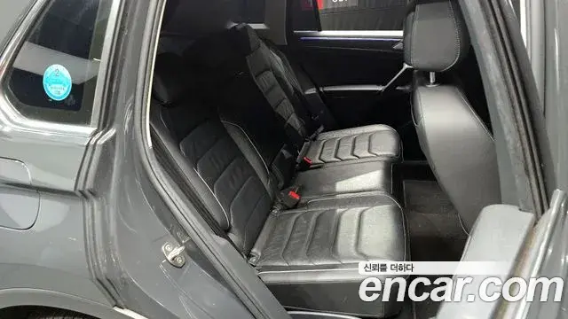 Volkswagen Tiguan 2021 — Şəkil 8/20