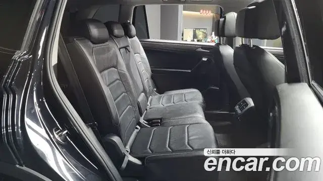 Volkswagen Tiguan Allspace 2022 — Şəkil 10/20