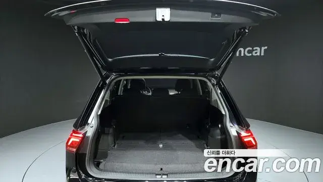 Volkswagen Tiguan Allspace 2022 — Şəkil 18/20