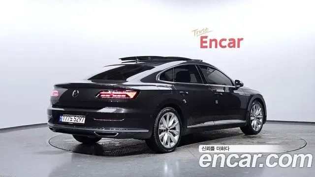 Volkswagen Arteon 2022 — Фото 2/20