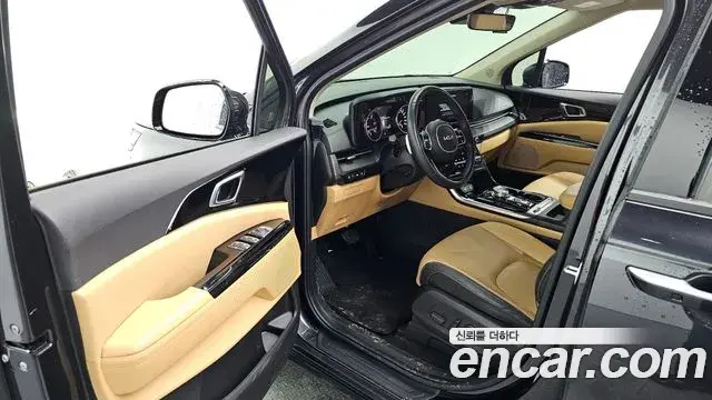 Kia Carnival 2022 — Фото 10/20
