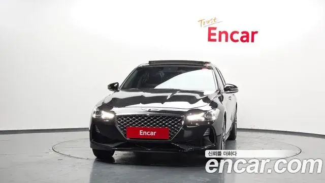 Genesis G70 2018 — Photo 8/20