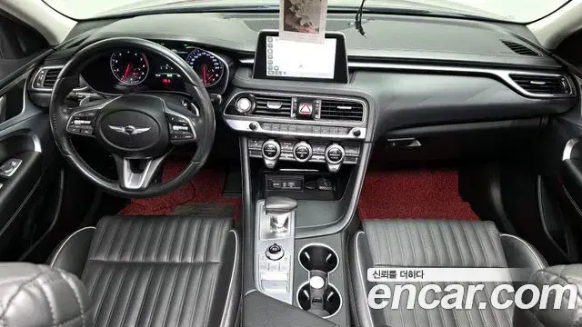 Genesis G70 2018 — Photo 1/20