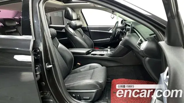 Genesis G70 2018 — Photo 20/20