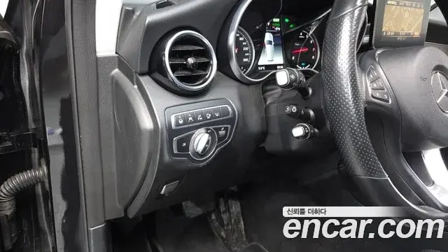 Mercedes-Benz GLC-Class 2018 — Şəkil 2/20