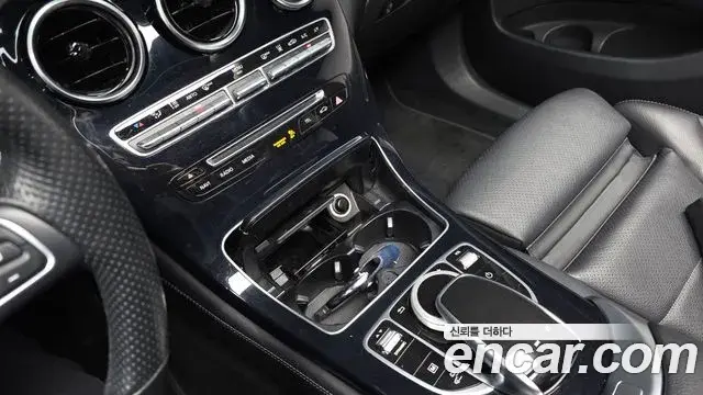 Mercedes-Benz GLC-Class 2018 — Şəkil 5/20