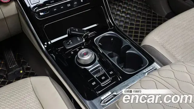 Kia Carnival 2021 — Фото 9/20