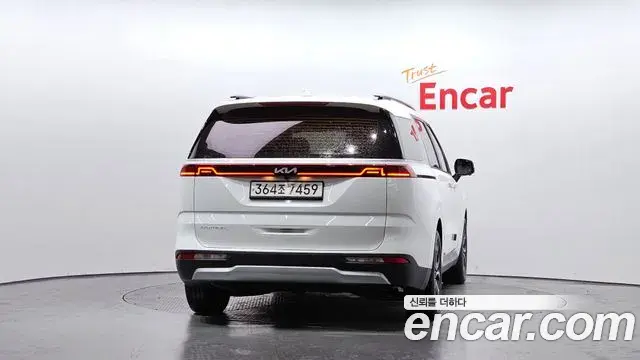 Kia Carnival 2021 — Photo 12/20