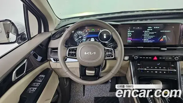 Kia Carnival 2021 — Photo 4/20