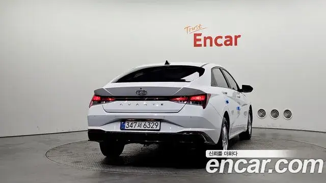Hyundai The New Avante Hybrid 2021 — ფოტო 3/20