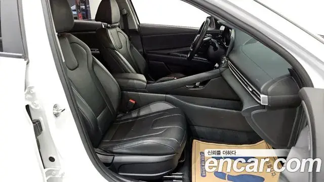 Hyundai The New Avante Hybrid 2021 — ფოტო 7/20