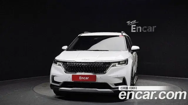 Kia Carnival 2021 — Фото 3/20