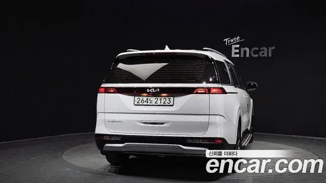 Kia Carnival 2021 — Фото 4/20