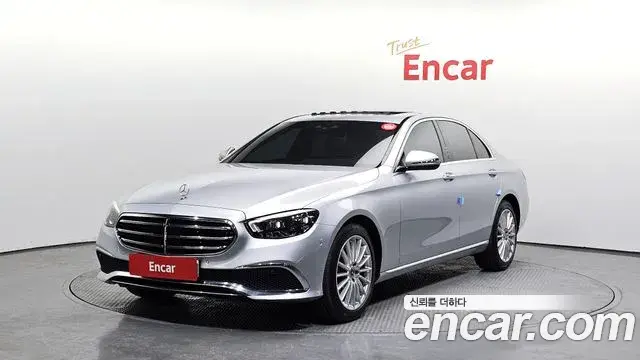 Mercedes-Benz E-Class 2021 — Фото 1/20