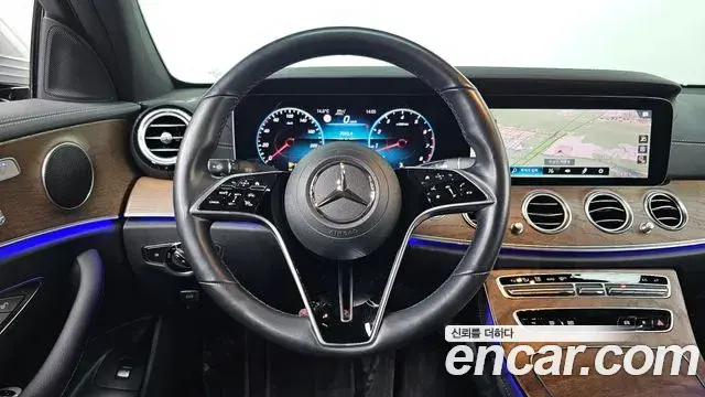 Mercedes-Benz E-Class 2021 — Фото 14/20