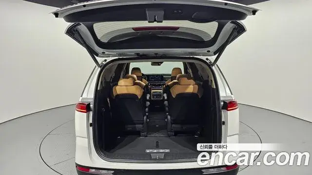 Kia Carnival 2020 — Şəkil 17/20