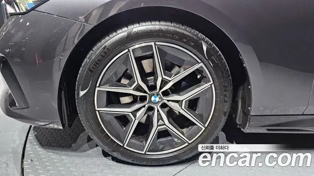 BMW 5 Series 2024 — Photo 4/20