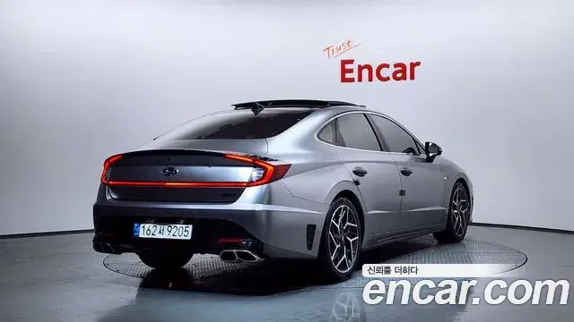 Hyundai Sonata Hybrid 2021 — ფოტო 19/20