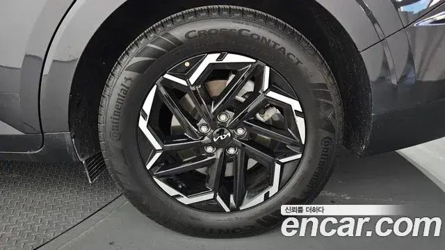 Kia Carnival 2025 — Photo 18/35