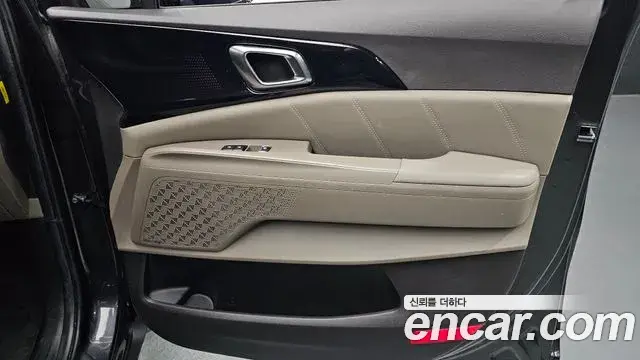Kia Carnival 2025 — Photo 11/35