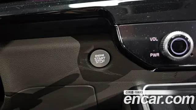 Kia Carnival 2025 — Photo 30/35