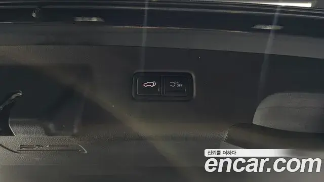 Kia Carnival 2025 — Photo 4/35