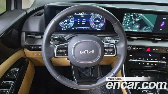 Kia Carnival 2023 — Фото 13/20
