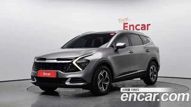 Kia Sportage 2021 — Фото 1/20