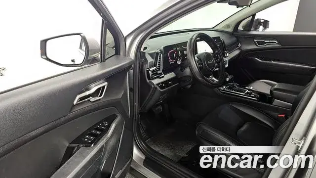 Kia Sportage 2021 — Фото 11/20