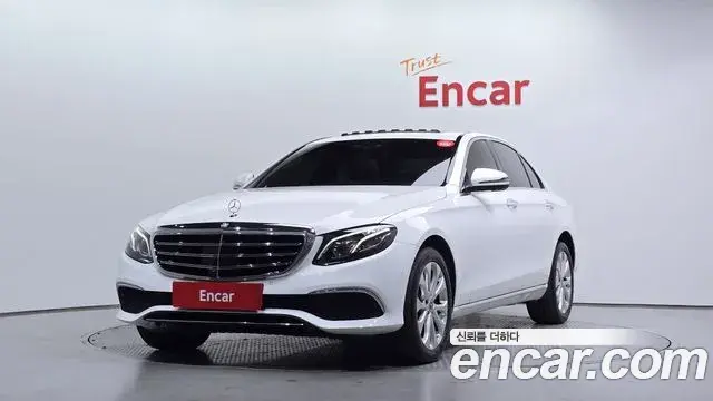 Mercedes-Benz E-Class 2020 — Фото 3/20