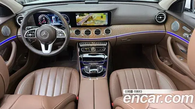 Mercedes-Benz E-Class 2020 — Фото 7/20