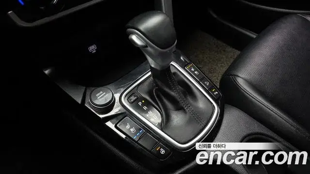 Kia Seltos 2021 — ფოტო 4/20