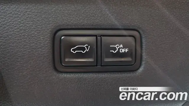 Kia Carnival 2021 — Photo 9/20
