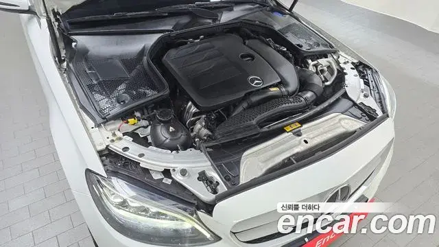 Mercedes-Benz C-Class 2020 — ფოტო 14/20