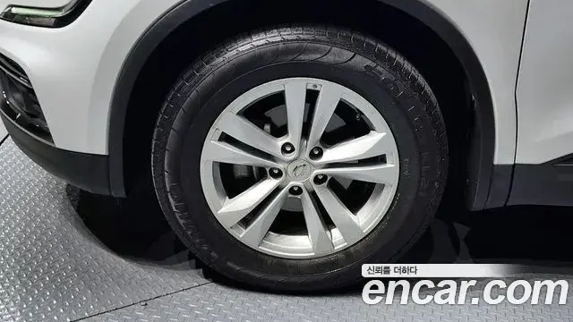 Renault Samsung QM6 2020 — ფოტო 11/20