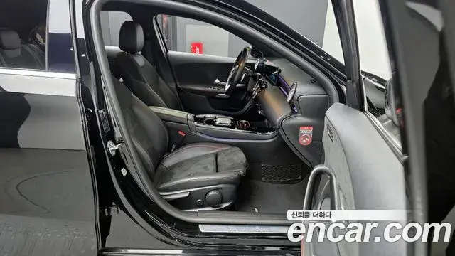 Mercedes-Benz A-Class 2020 — Фото 11/20
