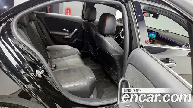 Mercedes-Benz A-Class 2020 — Фото 12/20