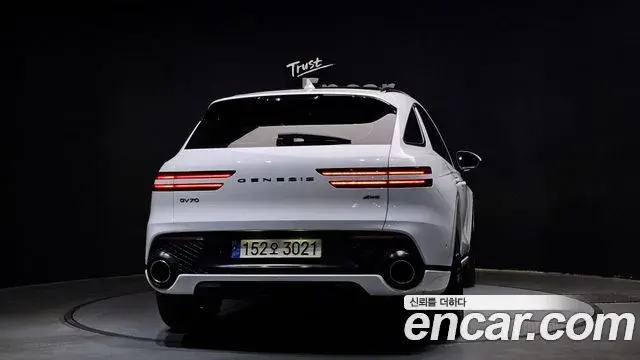 Genesis GV70 2022 — ფოტო 5/20