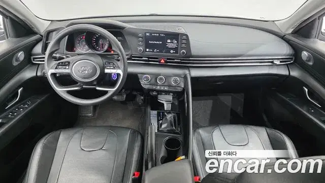 Hyundai The New Avante Hybrid 2022 — Photo 4/21