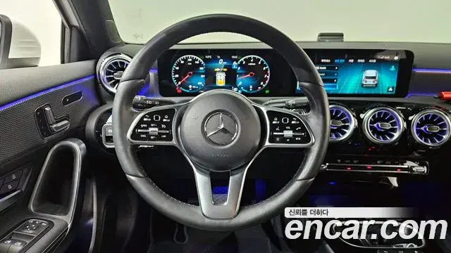 Mercedes-Benz A-Class 2022 — Фото 13/20