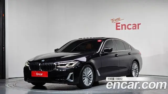 BMW 5 Series 2021 — Фото 1/20