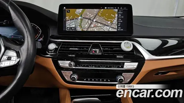 BMW 5 Series 2021 — Фото 14/20