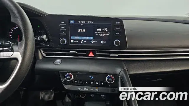 Hyundai The New Avante Hybrid 2023 — ფოტო 10/20