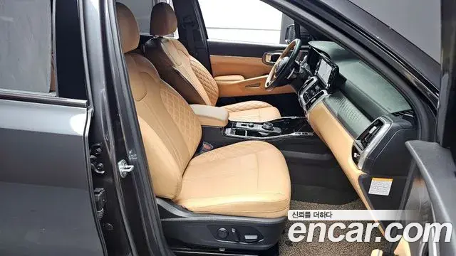 Kia Sorento 2021 — Фото 10/20