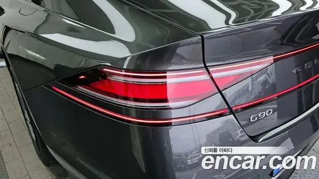 Genesis G90 2024 — ფოტო 30/33
