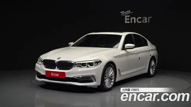 BMW 5 Series 2019 — Photo 14/20