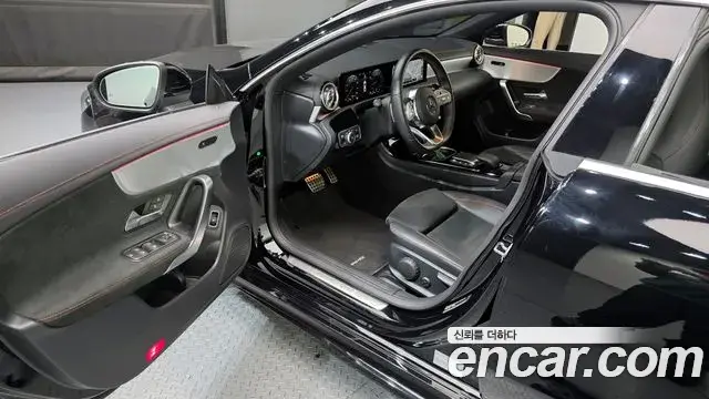 Mercedes-Benz CLA-Class 2022 — Фото 10/20